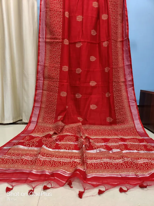 Red_Bengal_Traditional_Handllom_Slab_Cotton_Premium_Block_Print_Saree_With_Attached_Blouse_Pcs