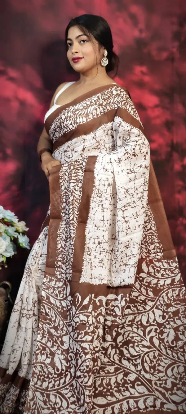 Off_White_and_Brown_Authentic_Bengal_Mull_Mull_Soft_Pure_Cotton_Latest_Block_Print_Design_Saree_For_Women