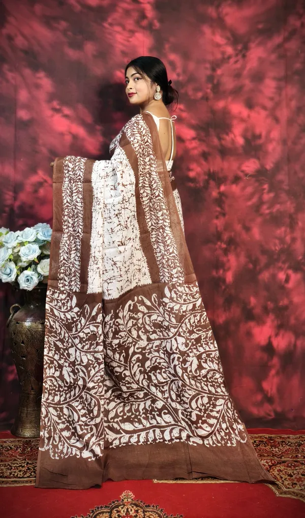 Off_White_and_Brown_Authentic_Bengal_Mull_Mull_Soft_Pure_Cotton_Latest_Block_Print_Design_Saree_For_Women
