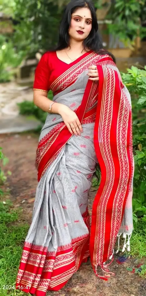 Gray_and_Red_Handloom_Premium_Quality_Pure_Cotton_Saree_For_Women_With_Running_Blouse_Piece