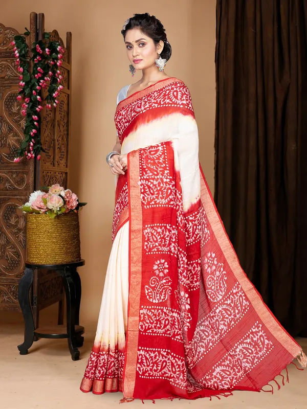 White_And_Red_Linen_Batik_Print_Soft_Saree_With_Blouse_Pcs
