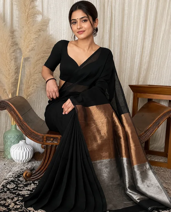 Black_Authentic_Bengal_Handloom_Khaadi_Cotton_Saree_For_Women_With_Running_Blouse_Peice