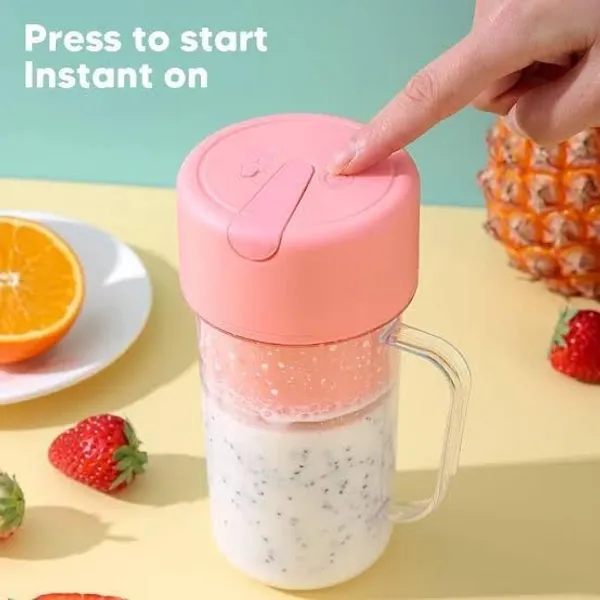 Portable_Mini_USB_Juicer_Blender_500ml_|_Your_On-the-Go_Travel_Companion_for_Fresh_Fruit_and_Veggie_Juices_with_Built-In_Jar