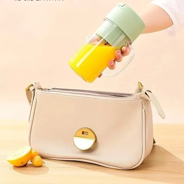 Portable_Mini_USB_Juicer_Blender_500ml_|_Your_On-the-Go_Travel_Companion_for_Fresh_Fruit_and_Veggie_Juices_with_Built-In_Jar