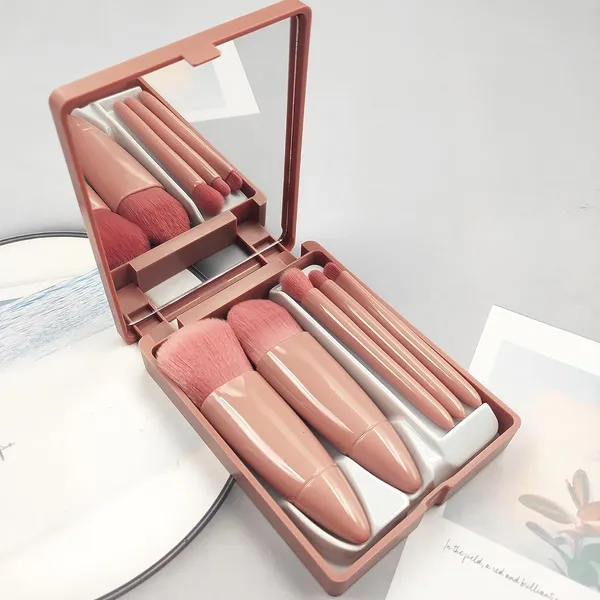 Portable_5-Piece_Mini_Makeup_Brush_Set:_Professional_Travel_Makeup_Brush_Set,_Comes_with_Mirror_Comprehensive_Cosmetic_Brushes