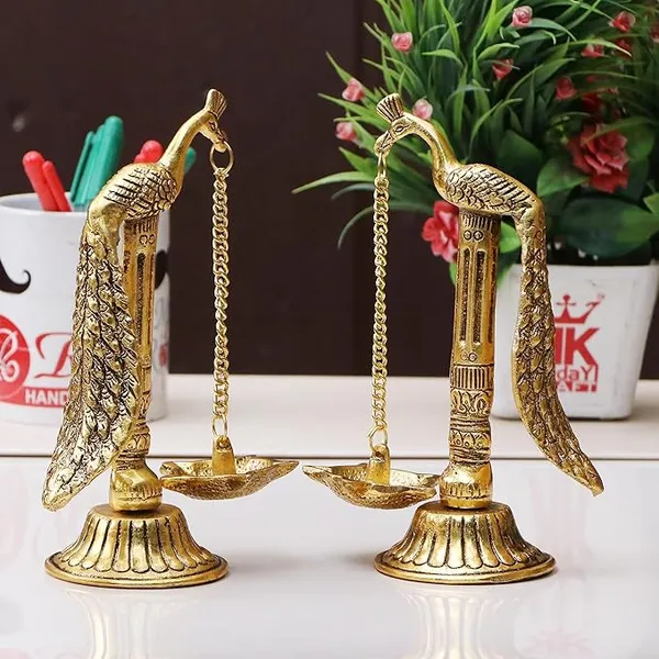 Handmade_Peacock_Design_Long_Chain_Oil_Lamp_Diya_for_Pooja_Room_Home_Offce_Hanging_Chain_Deepak_for_Temple_Home_Diwali_Decoration_Gifts_&_Puja_Decoration_Items_(1_no.)