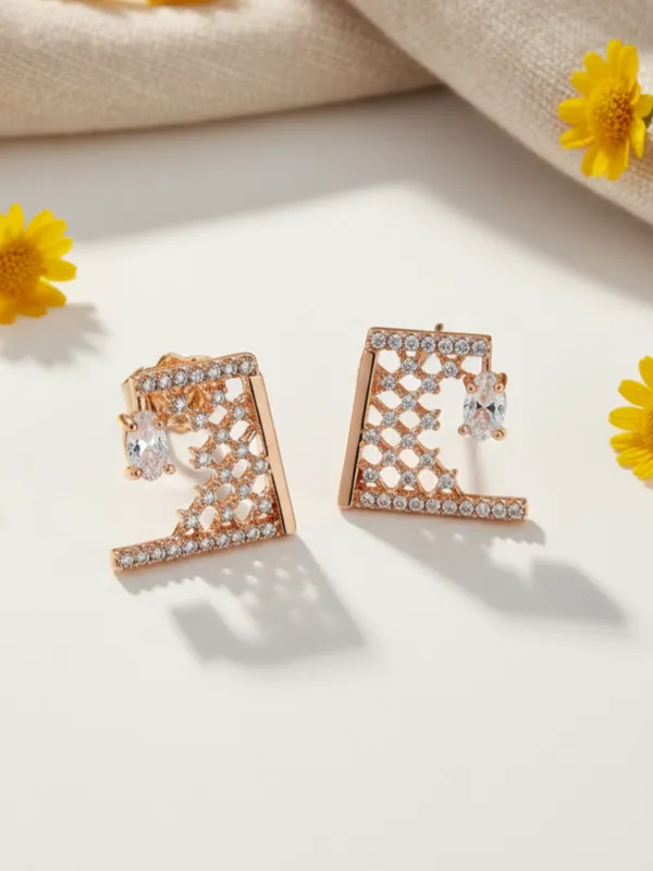 Rose_Gold_Classic_Designer_EarBrass_Ring_For_Women_For_Women