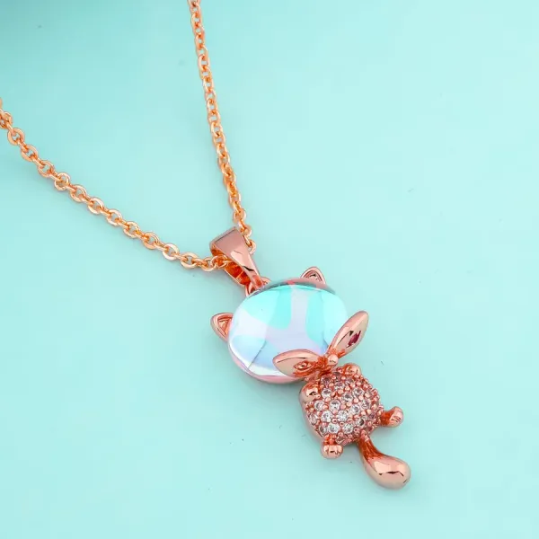 Gold_Colour_Cute_Lucky_Cat_Opal_Pedant_Brass_Necklace_For_Women