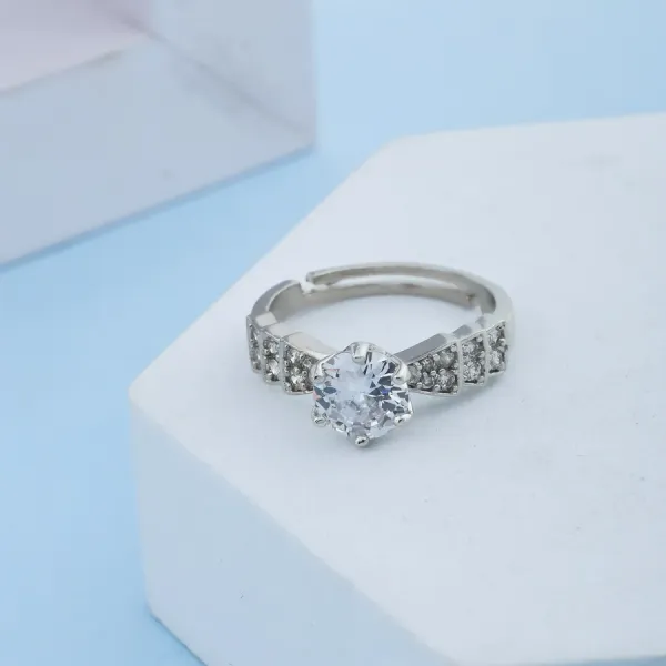 Dazzling_Princess_Zircon_Brass_Ring_For_Women