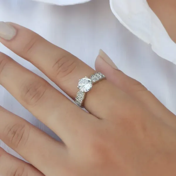 Dazzling_Princess_Zircon_Brass_Ring_For_Women