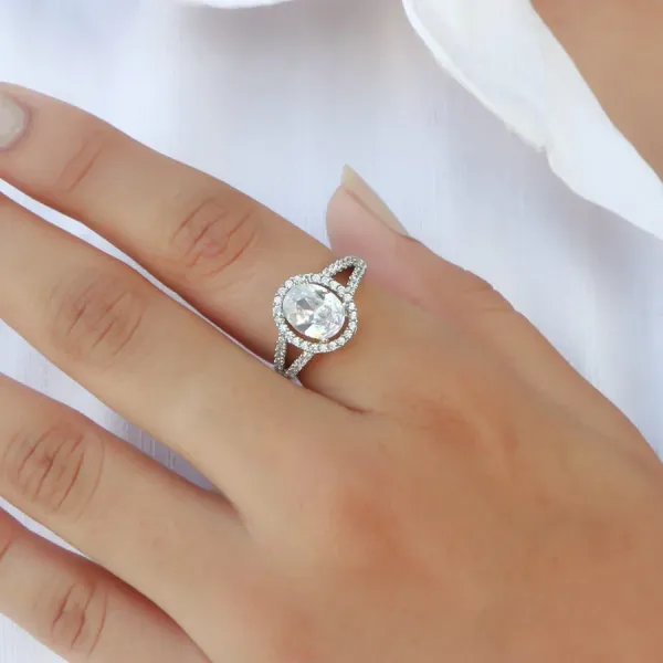 Silver_Oval_Zircon_Loop_Brass_Ring_For_Women