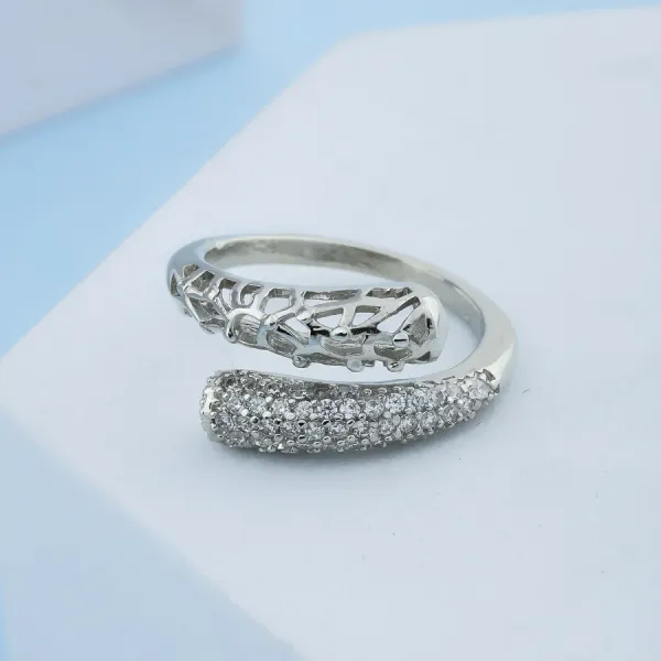 Twisted_Dual_Wings_Brass_Ring_For_Women