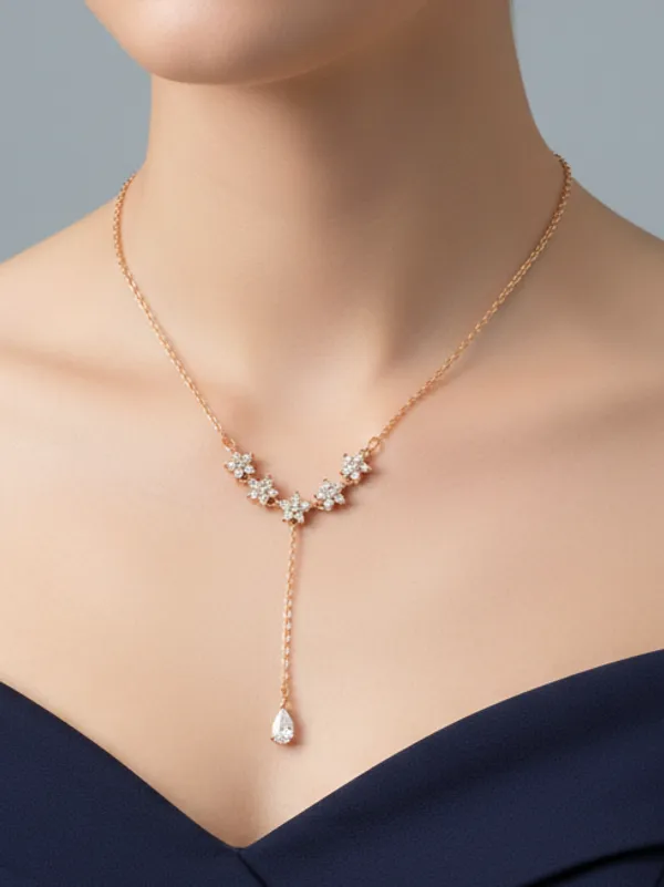 Radiating_Star_Brass_Necklace_For_Women