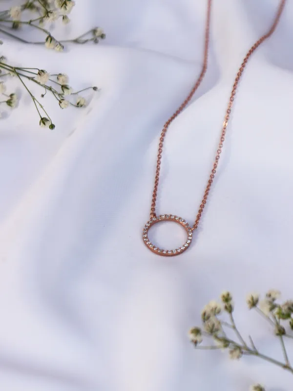 Radiant_Rose_Gold_Circle_of_Elegance_Brass_Necklace_For_Womens