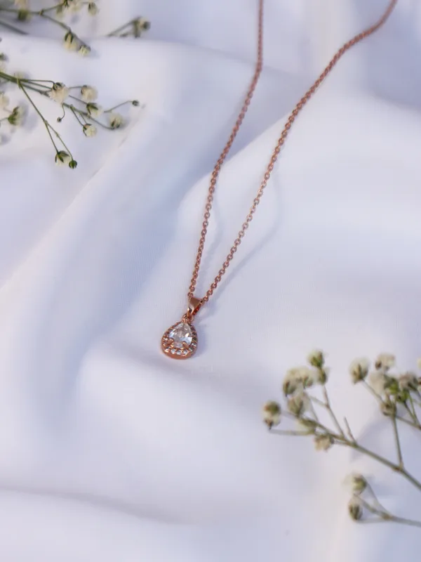 Rose_Gold_Crystal_Teardrop_Brass_Necklace_For_Women