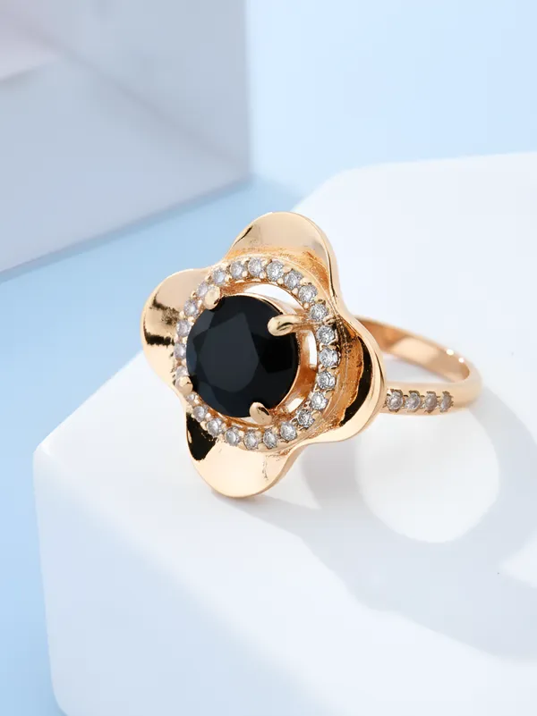 Unique_Black_Onyx_Floral_Brass_Ring_For_Women