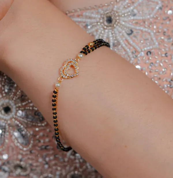 Heart_Hand_Fancy_18K_Gold_Tone_Plated_Mangalsutra_Bracelet