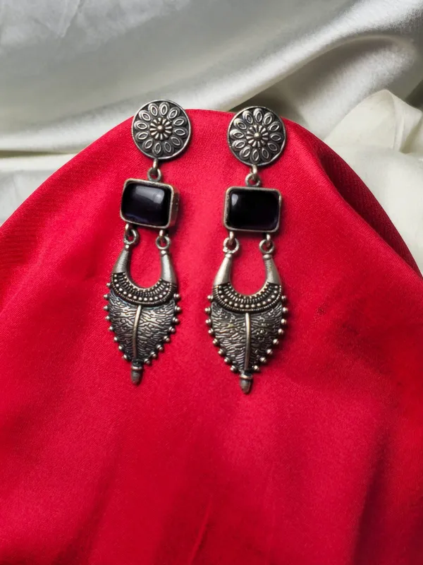 Traditional_Silver_Replica_Earrings_|_Adorable_Designer_Monalisa_Stone_Jewelry