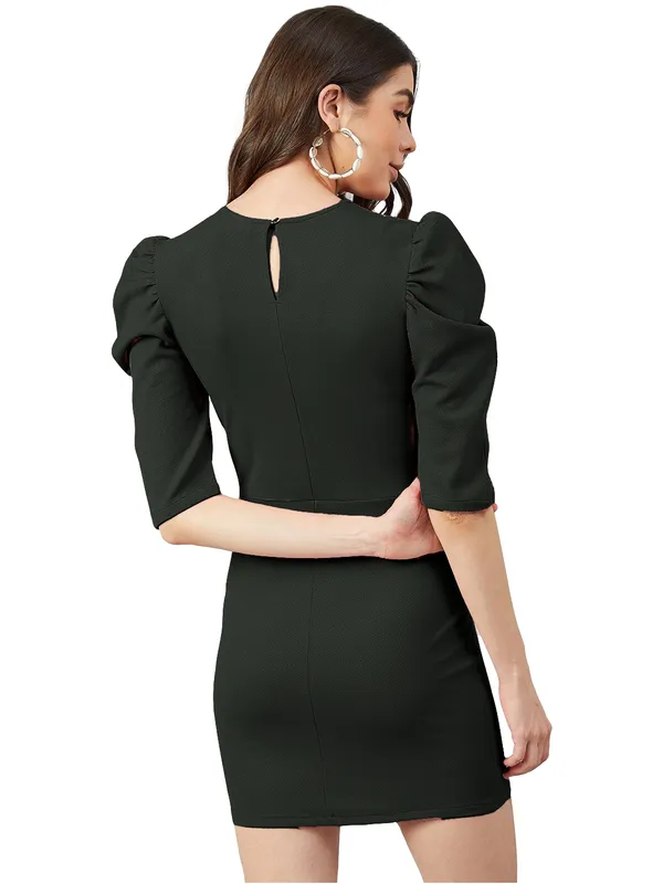 Black_Casual_Round_Neck_Solid_Short_Sleeves_Mini_Dresses