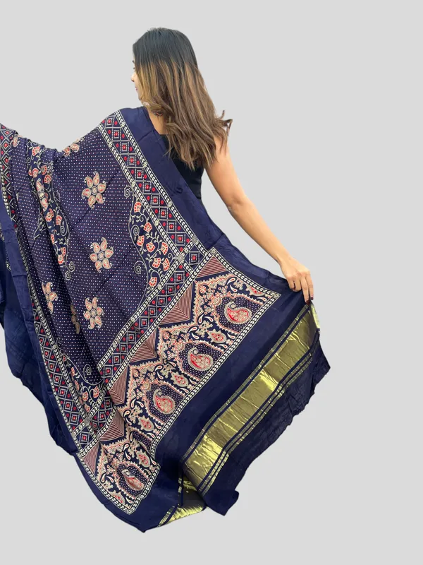 Prijam_Ajrakh_Printed_Women_Dupatta
