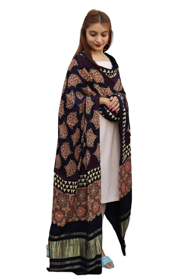Prijam_Ajrakh_Printed_Women_Dupatta