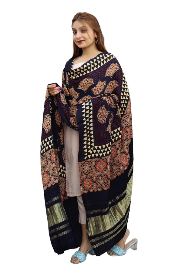 Prijam_Ajrakh_Printed_Women_Dupatta