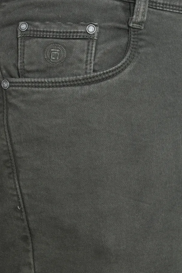 Grey_Stretchable_Regular_Fit_Knitted_Denim_Jeans_Loose_Fit,_Jeans_For_Men