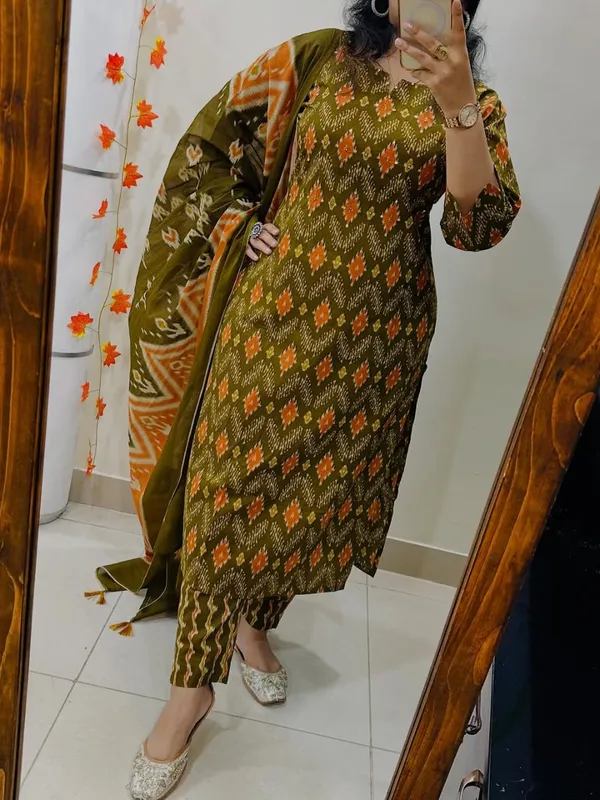 Women_Trendy_Rich_Cotton_Floral_Printed_Green_Kurta_And_Pant_With_Dupatta