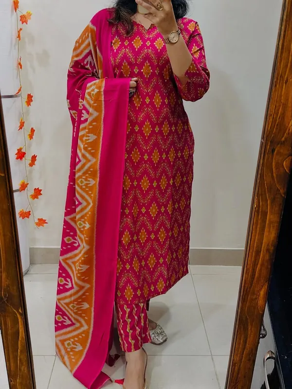 Women_Trendy_Rich_Cotton_Floral_Printed_Pink_Kurta_And_Pant_With_Dupatta