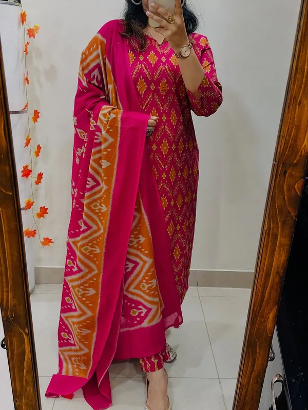 Women_Trendy_Rich_Cotton_Floral_Printed_Pink_Kurta_And_Pant_With_Dupatta