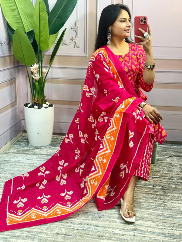 Women_Trendy_Rich_Cotton_Floral_Printed_Pink_Kurta_and_Pant_With_Dupatta