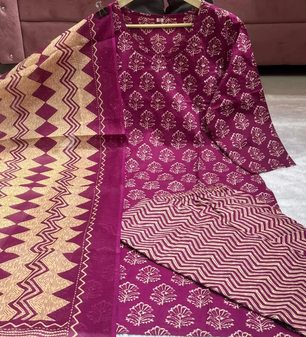 Women_Jaipuri_Trendy_Flower_Printed_And_Sequince_Worked_Cotton_Purple_Kurta_With_Pant_And_Dupatta
