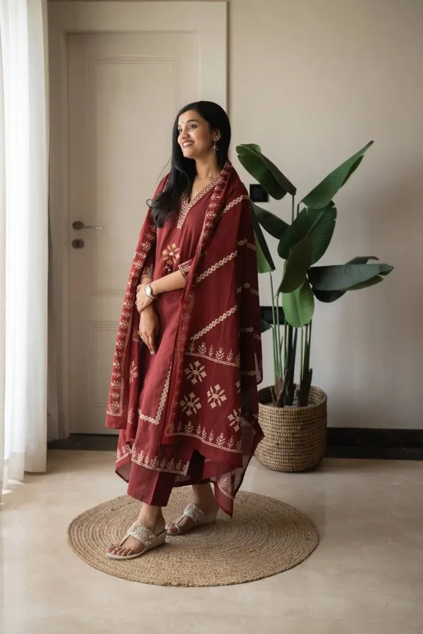 Women_Trendy_Wear_Red_Cotton_Embriodered_Straight_Kurta_With_Pant_and_Dupatta