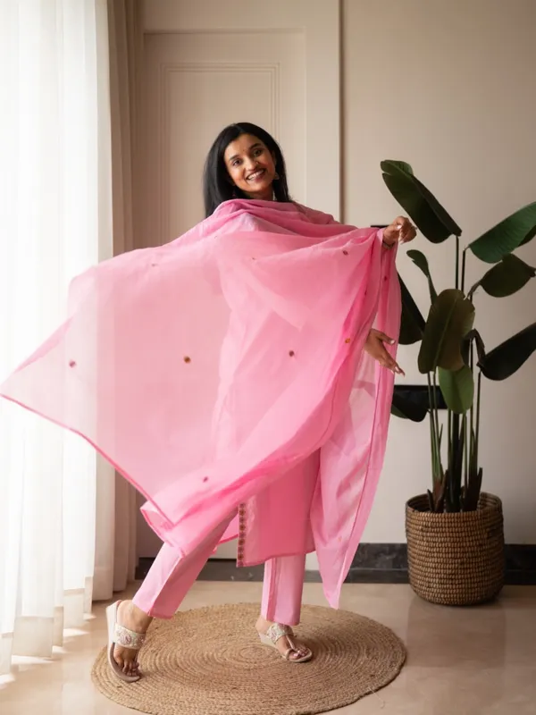 Premium_Floral_Embroiderered_Soft_and_Breathable_Cotton_Fabric_Pink_Straight_Kurta_With_Pant_And_Dupatta