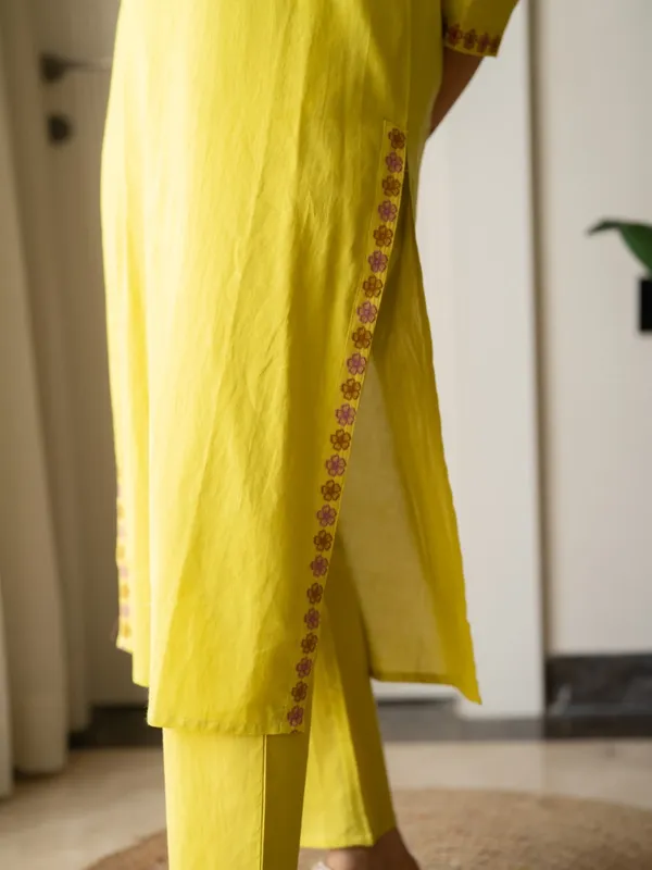 Premium_Floral_Embroiderered_Soft_and_Breathable_Cotton_Fabric_Yellow_Straight_Kurta_With_Pant_And_Dupatta