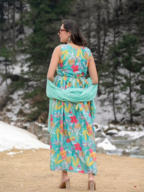 Women_Sleeveless_Premium_Chinon_Printed_Classic_Knee_length_Blue_Kurta_With_Belt_and_Dupatta