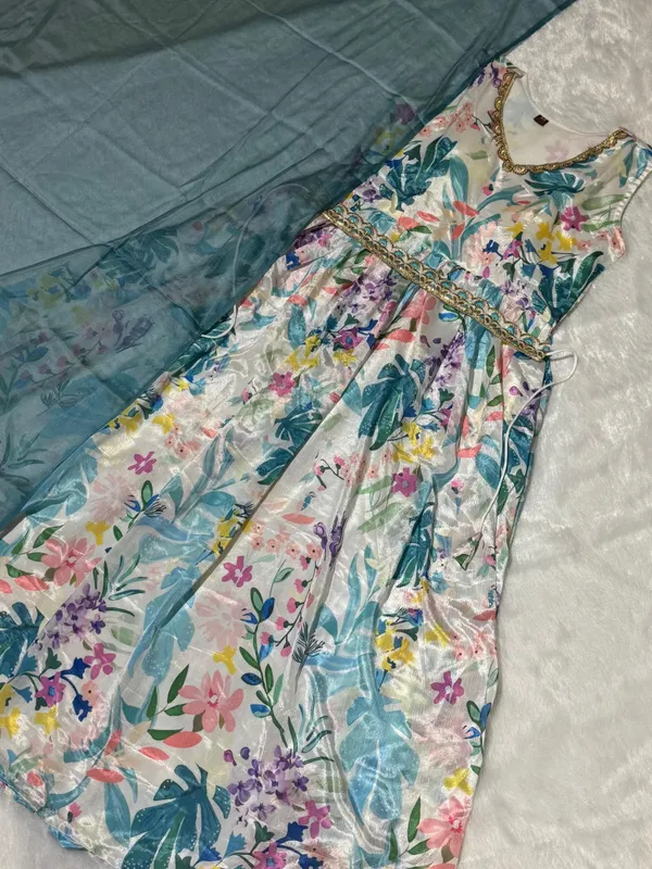 Women_Sleeveless_Premium_Chinon_Printed_Classic_Knee_length_Blue_Kurta_With_Belt_and_Dupatta