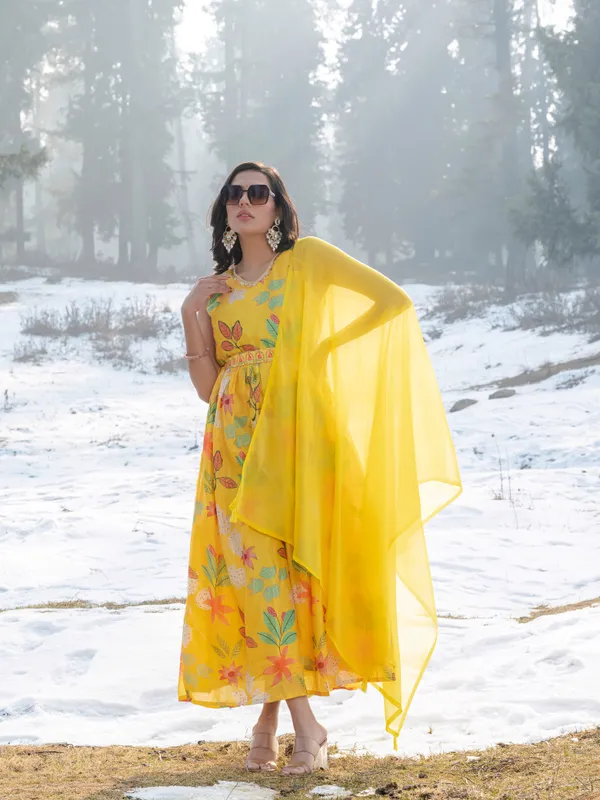 Women_Sleeveless_Premium_Chinon_Printed_Classic_Knee_length_Blue_Kurta_With_Belt_and_Dupatta