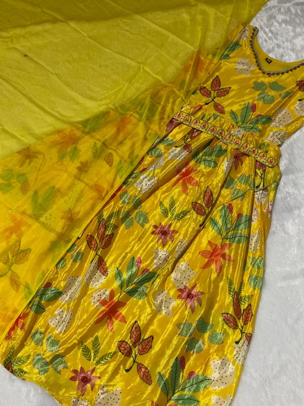 Women_Sleeveless_Premium_Chinon_Printed_Classic_Knee_length_Blue_Kurta_With_Belt_and_Dupatta