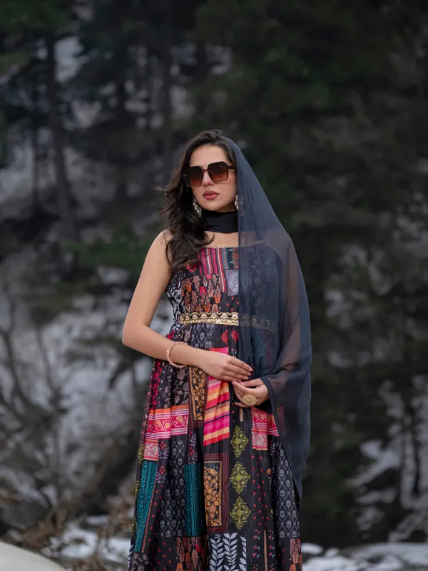 Women_Sleeveless_Premium_Chinon_Printed_Classic_Knee_length_Blue_Kurta_With_Belt_and_Dupatta