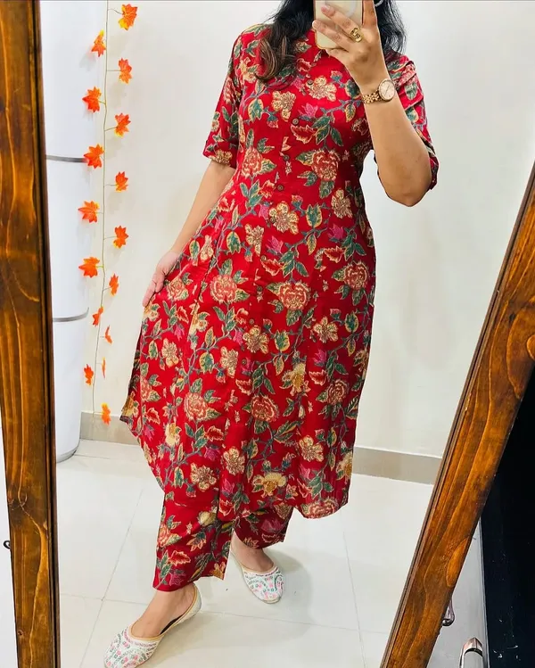 Women_Maroon_Floral_Fine_Printed_Cotton_Co-Ord_Set_Aline_Pattern_Paired_With_Ankle_Length_Pant