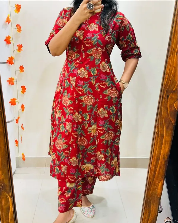 Women_Maroon_Floral_Fine_Printed_Cotton_Co-Ord_Set_Aline_Pattern_Paired_With_Ankle_Length_Pant