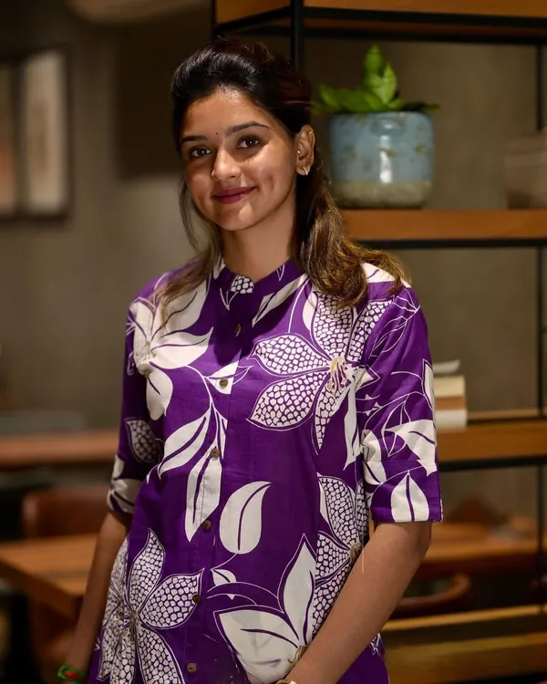 Women_Purple_Floral_Fine_Printed_Cotton_Co-Ord_Set_Aline_Pattern_Paired_With_Ankle_Length_Pant_(Co-Ord_Set)