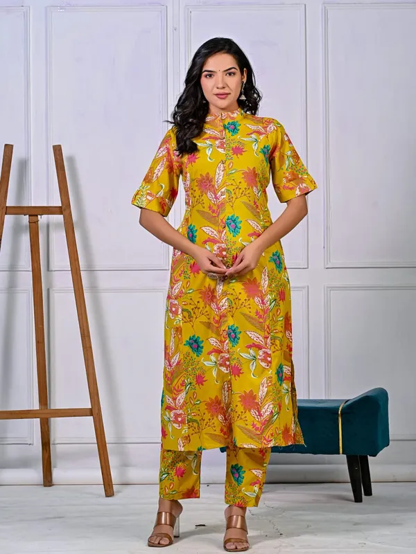 Women_Designer_Aline_Pattern_Printed_Cotton_Yellow_Kurta_With_Pant_(Co-Ord_Set)