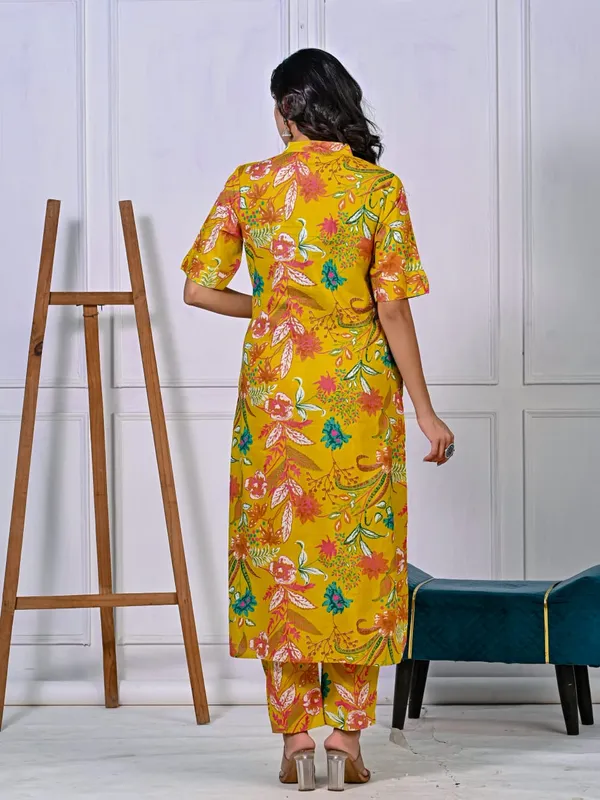 Women_Designer_Aline_Pattern_Printed_Cotton_Yellow_Kurta_With_Pant_(Co-Ord_Set)