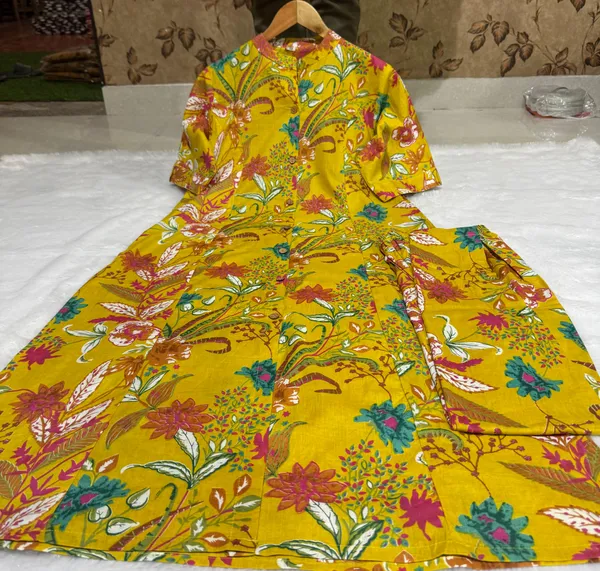 Women_Designer_Aline_Pattern_Printed_Cotton_Yellow_Kurta_With_Pant_(Co-Ord_Set)