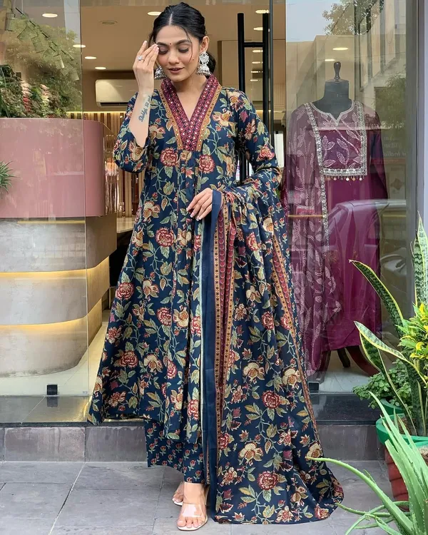 Women_Beautiful_Cotton_Flower_Printed_Neckline_Worked_Blue_Kurta_And_Pant_With_Cotton_Mulmul_Dupatta