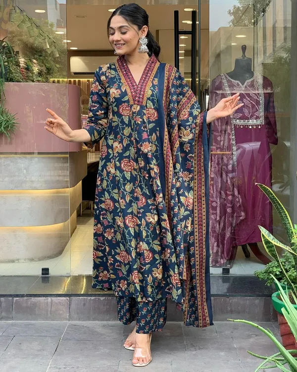 Women_Beautiful_Cotton_Flower_Printed_Neckline_Worked_Blue_Kurta_And_Pant_With_Cotton_Mulmul_Dupatta