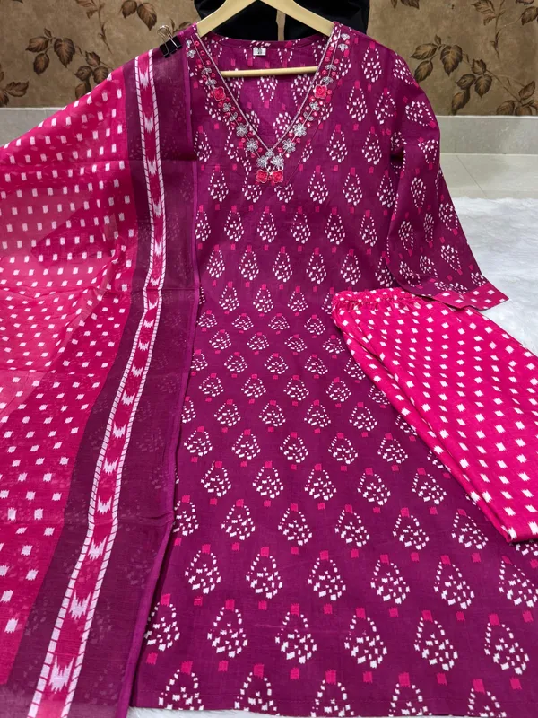 Women_Designer_Rich_Cotton_Floral_Printed_Purple_Pink_Kurta_And_Pant_With_Dupatta