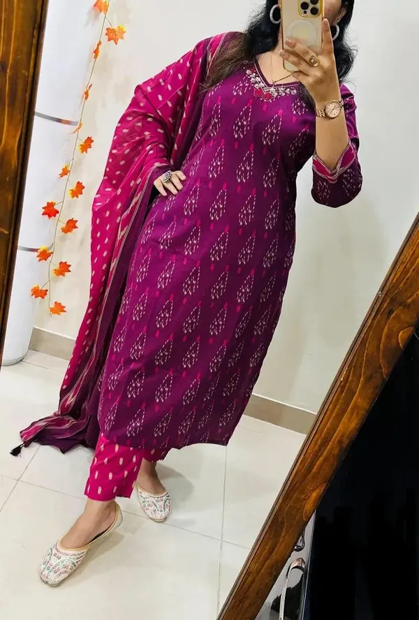 Women_Designer_Rich_Cotton_Floral_Printed_Purple_Pink_Kurta_And_Pant_With_Dupatta